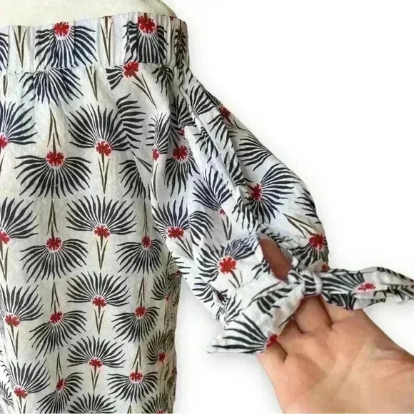 THML off the shoulder cotton top size S - Picture 3 of 11